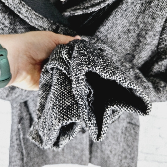 POWDER ROOM | double breasted lined boucle pea coat - Picture 3 of 12